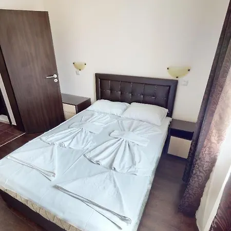 ヴィラ Imperial Heights Villas