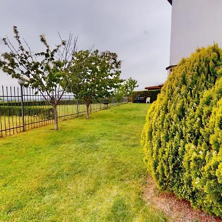 Imperial Heights Villas *