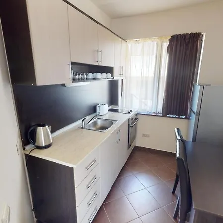 Imperial Heights Villas * サニービーチ