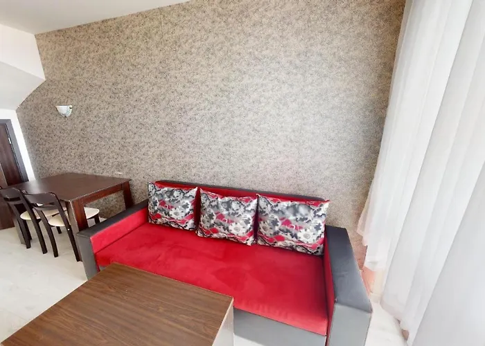 Villa Imperial Heights Villas *