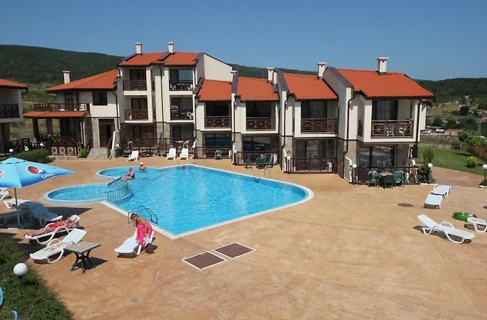 Villa Imperial Heights Villas