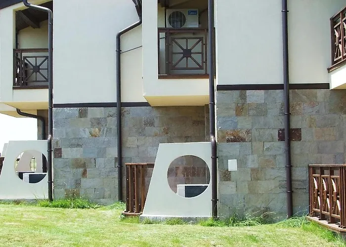 Imperial Heights Villas Βίλα