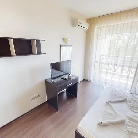 Imperial Heights Villas *