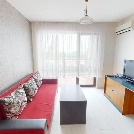 Imperial Heights Villas 써니비치