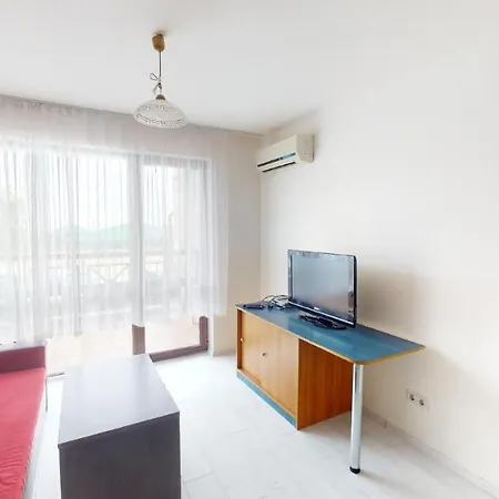 빌라 Imperial Heights Villas *