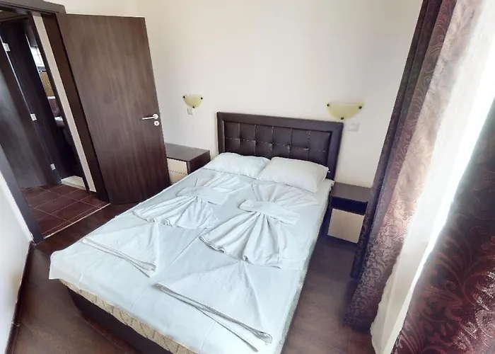 Βίλα Imperial Heights Villas