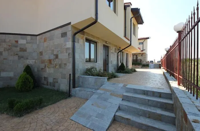 Imperial Heights Villas